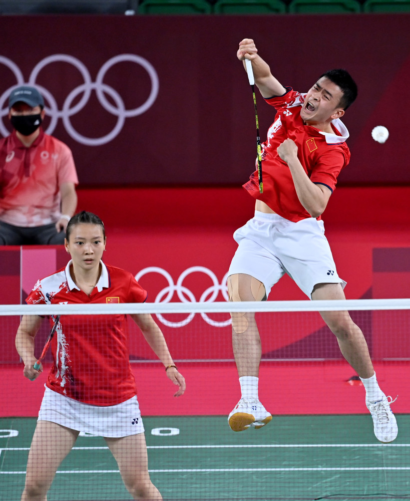 除了他们的 除了他们的