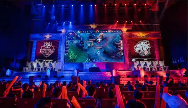 这座奖杯 这座奖杯