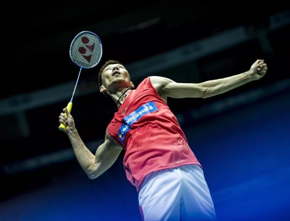 赛场气氛紧 赛场气氛紧